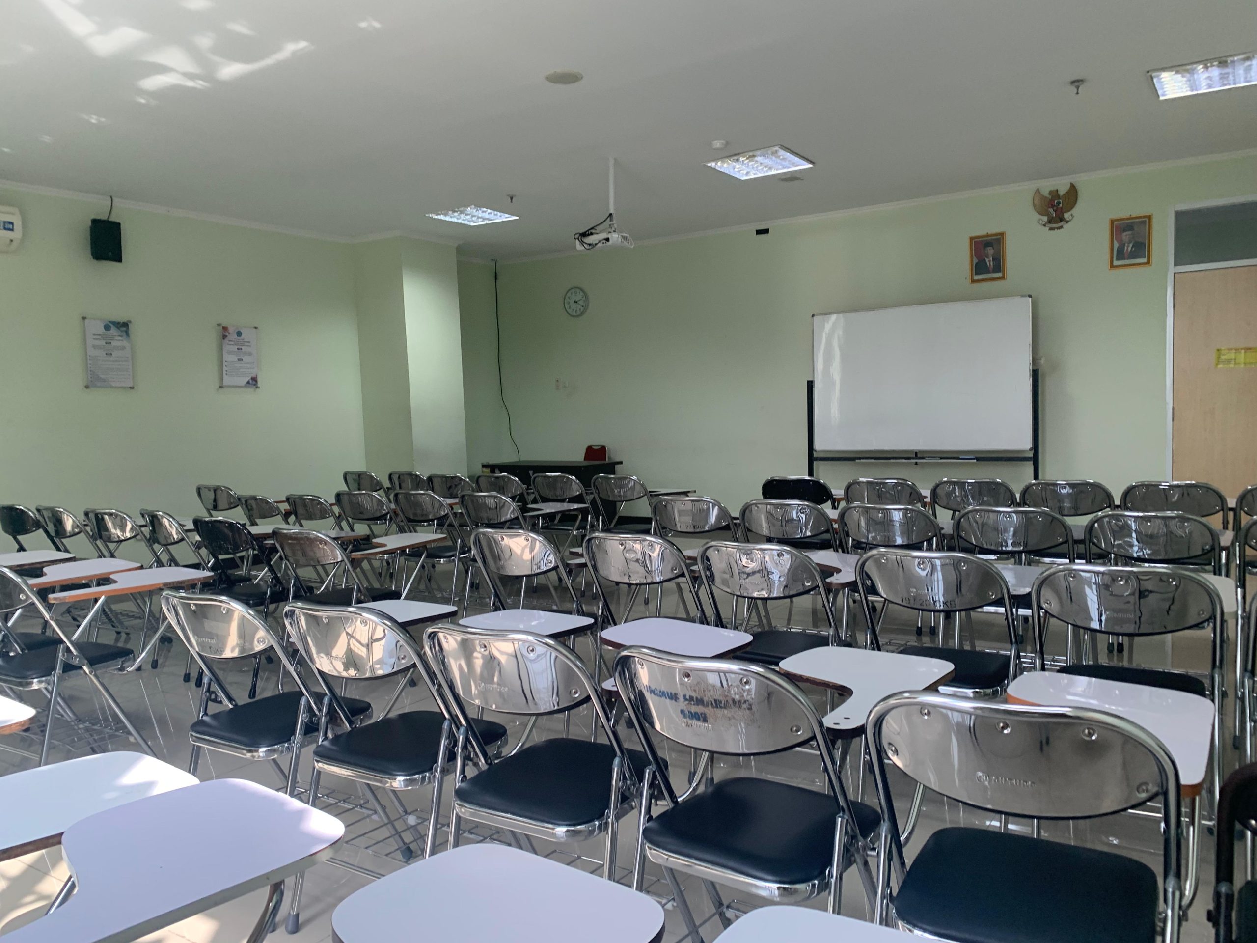 Ruang Perkuliahan Unimus
