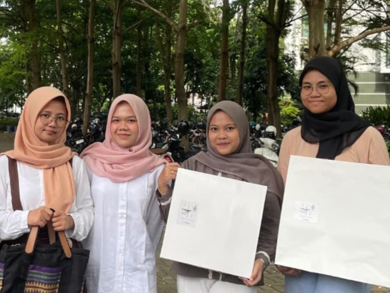 Mahasiswa FEB Unimus Raih Prestasi Internasional di Ajang Business Model Canvas Competition