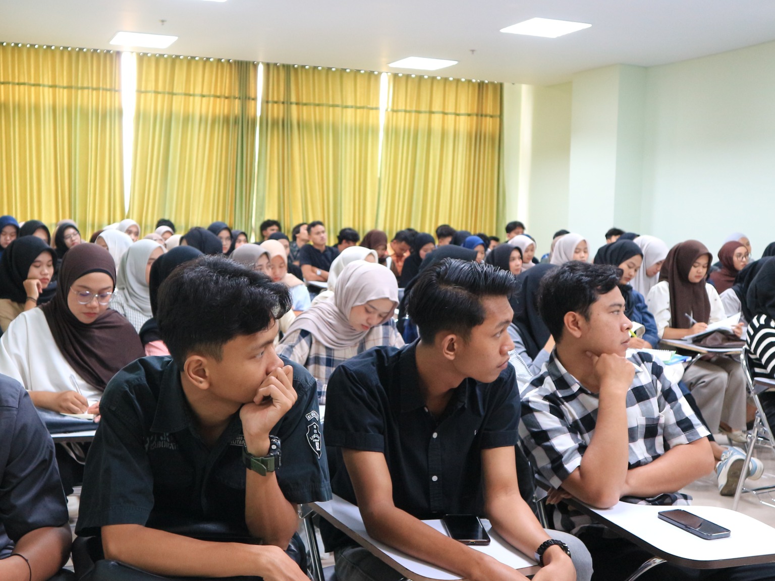 visiting professor manajemen 2025 1